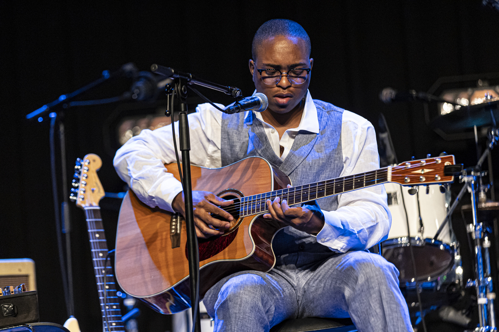 Harrell Davenport, 

