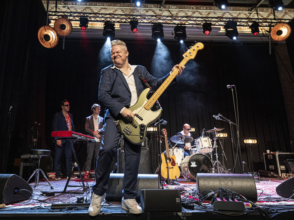 Fred Barley, Bruno Falcão, Flávio Naves, 
