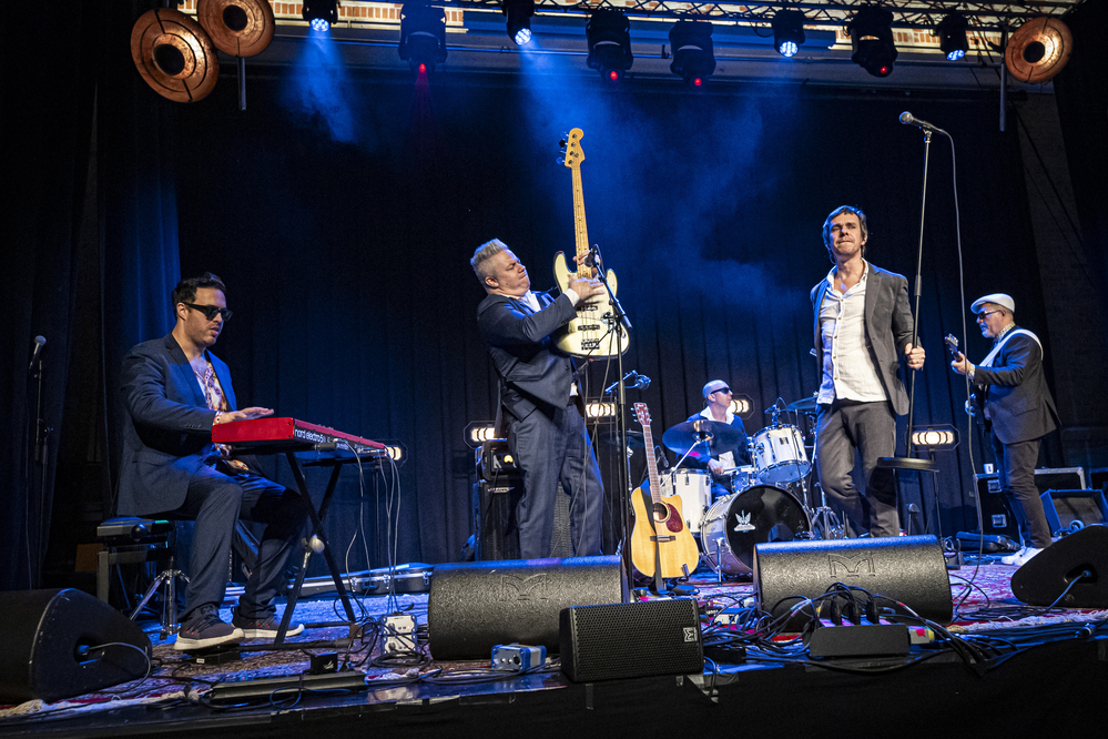 Fred Barley, Marcos Viana, Bruno Falcão, Flávio Naves, 
