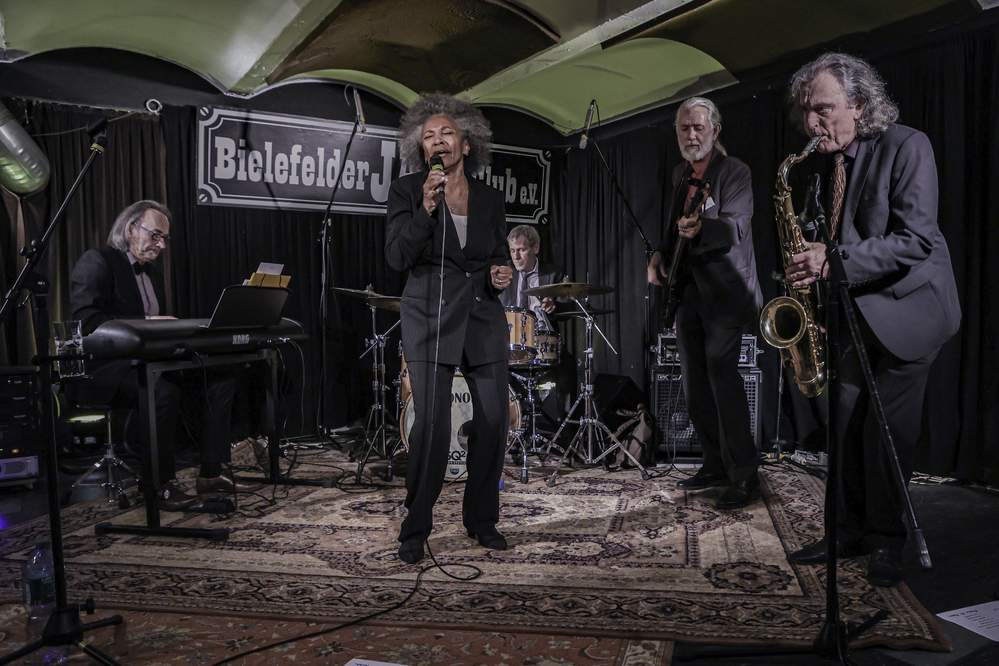 Christian Jung, Sydney Ellis, Roland Weber, Hugo Scholz
