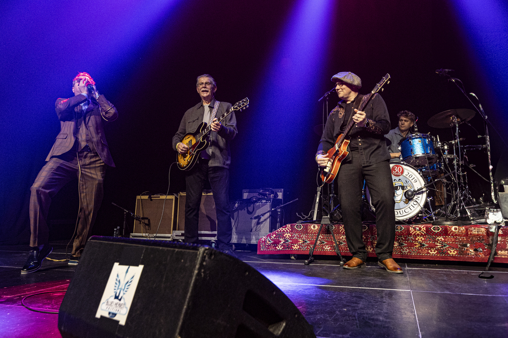 Lars Näsman,Derek Hendrickson, 
