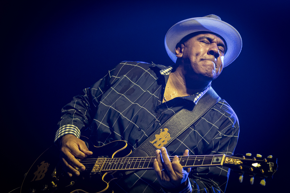 Ronnie Baker Brooks,
