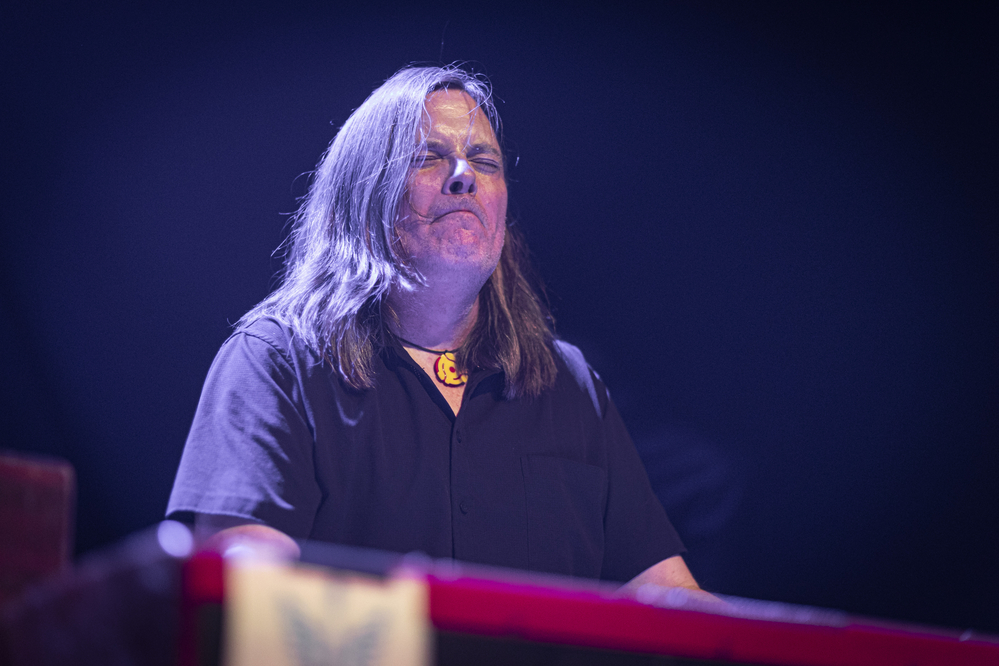 Daryl Coutts, 
