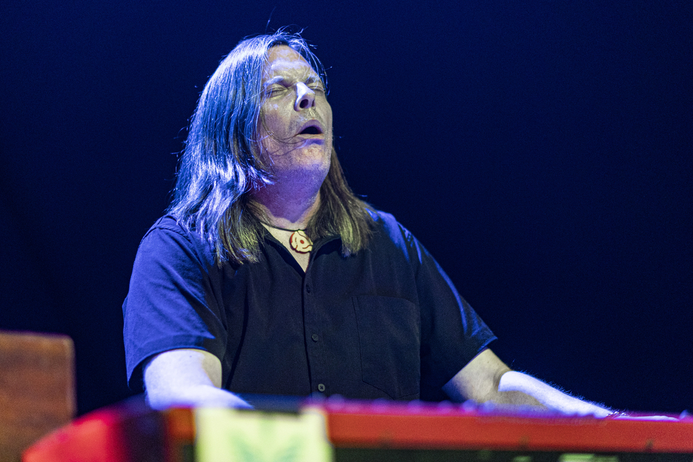 Daryl Coutts, 
