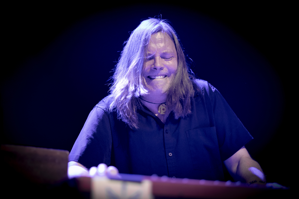 Daryl Coutts, 
