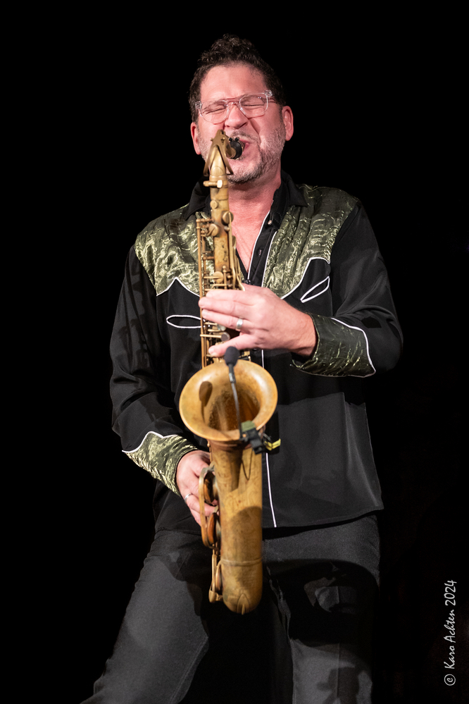 Sax Gordon Beadle, 

