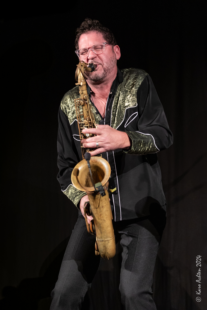 Sax Gordon Beadle, 
