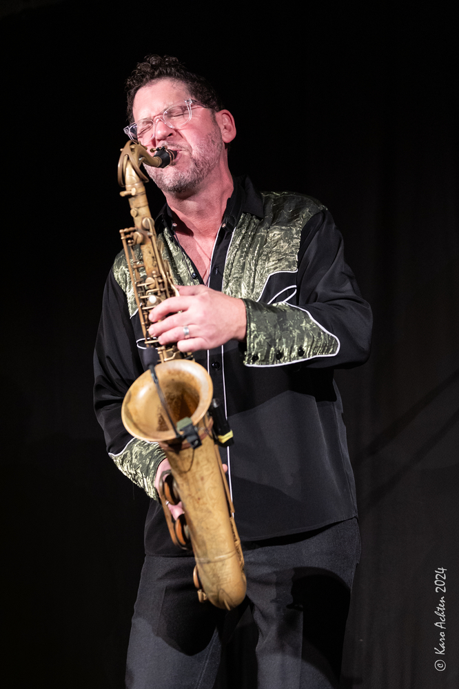 Sax Gordon Beadle, 
