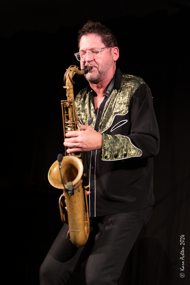 Sax Gordon Beadle, 
