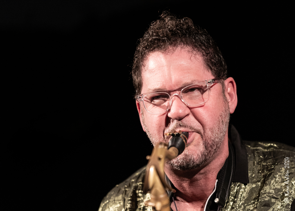 Sax Gordon Beadle, 
