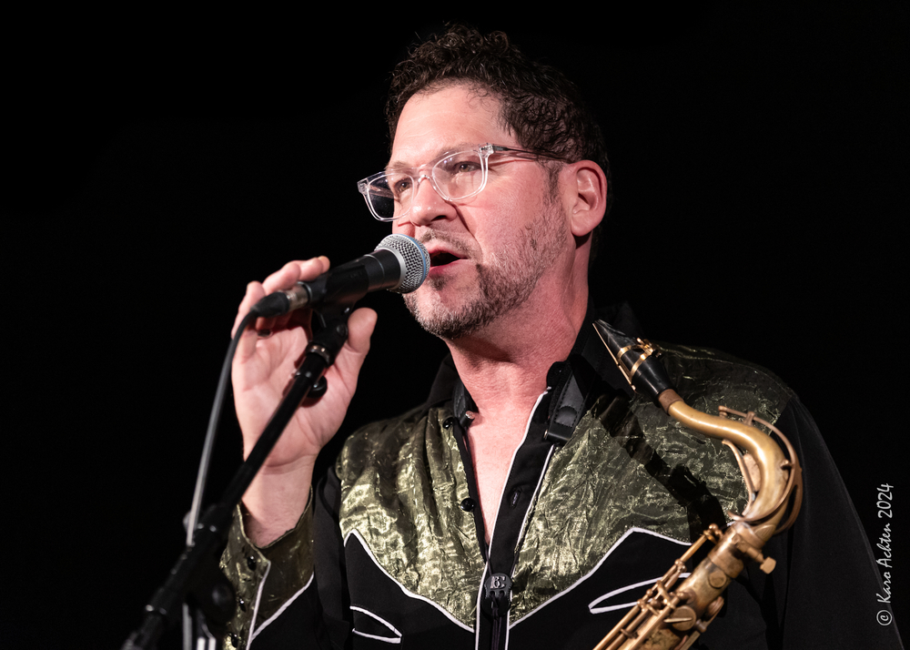 Sax Gordon Beadle, 
