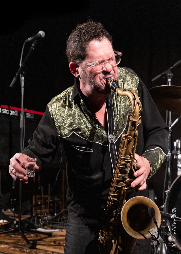 Sax Gordon Beadle, 
