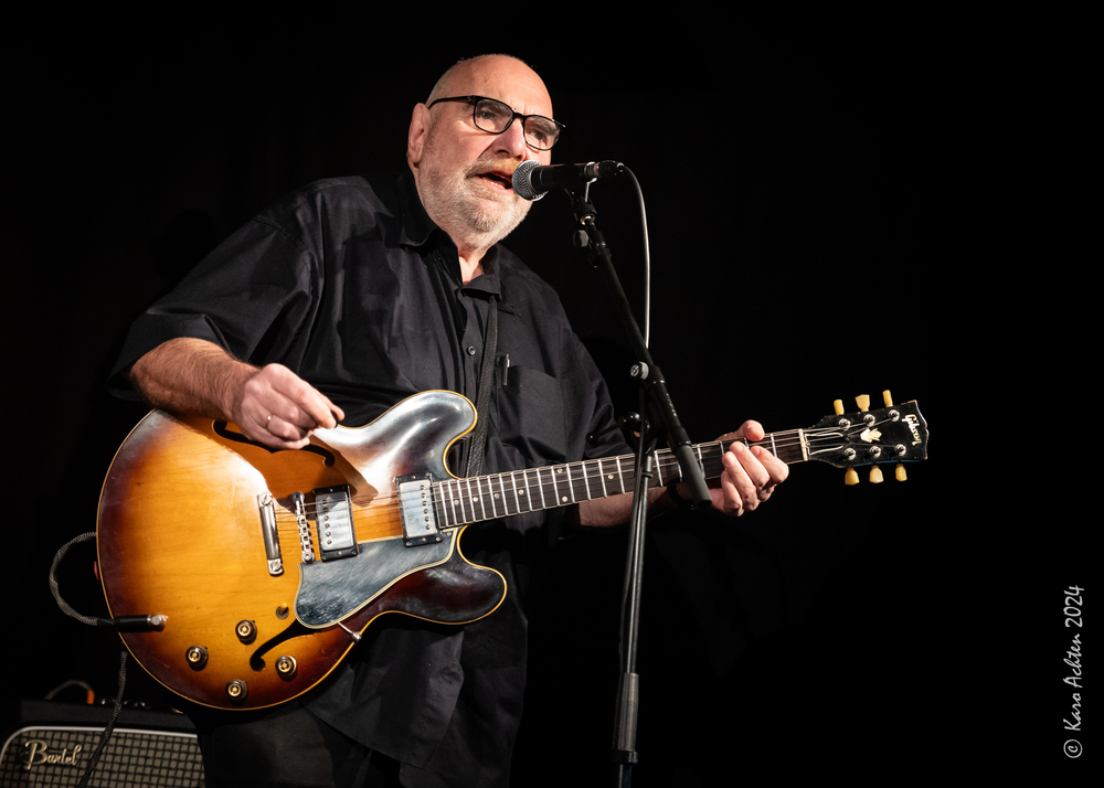 Bernd Simon, 

