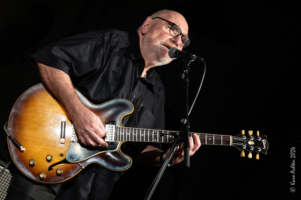 Bernd Simon, 
