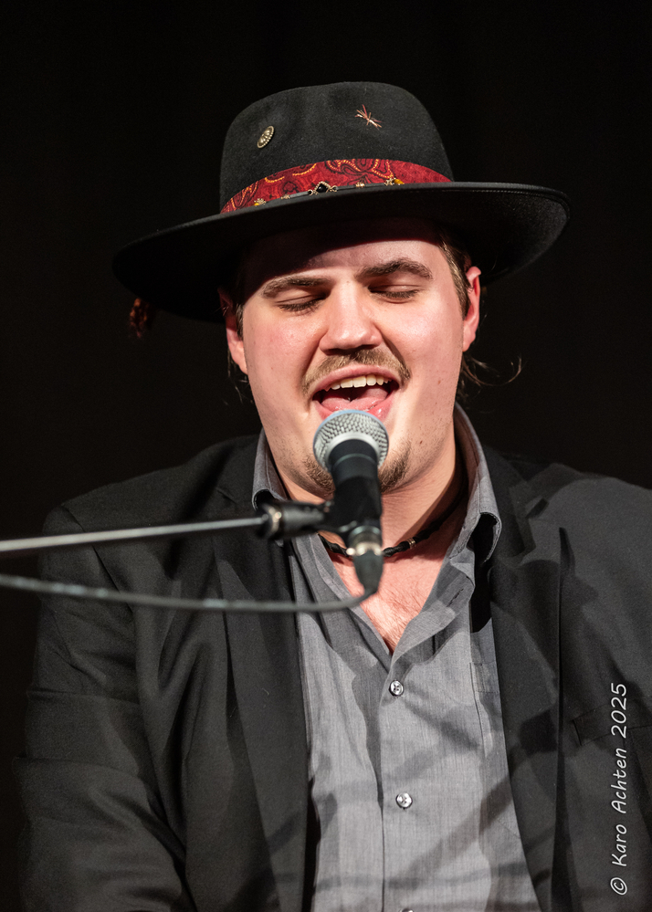 Tom Eylenbosch, 
