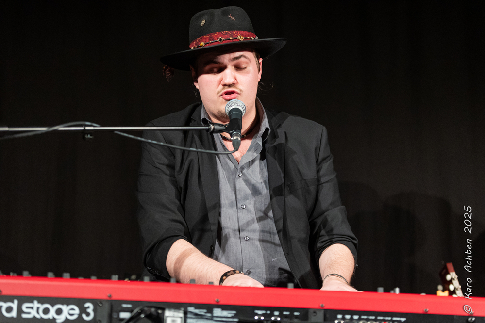 Tom Eylenbosch, 

