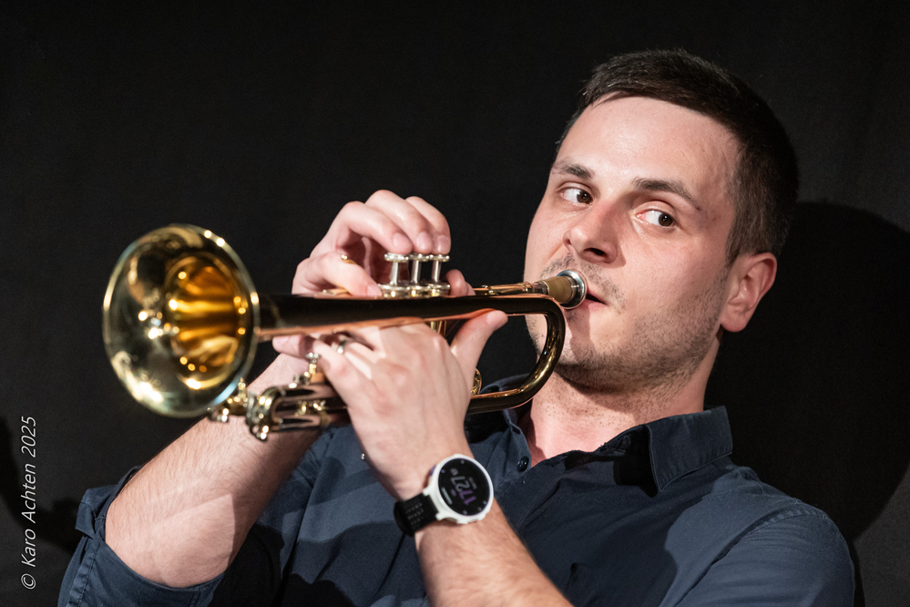 Viesturs Grapmanis, 
