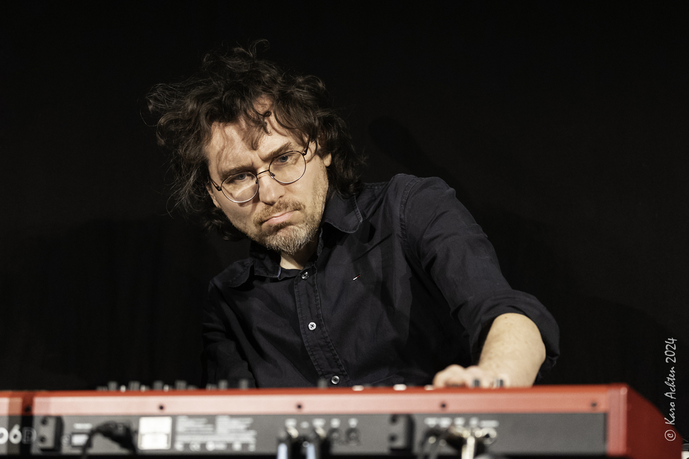 Arnold Ogrodnik, 
