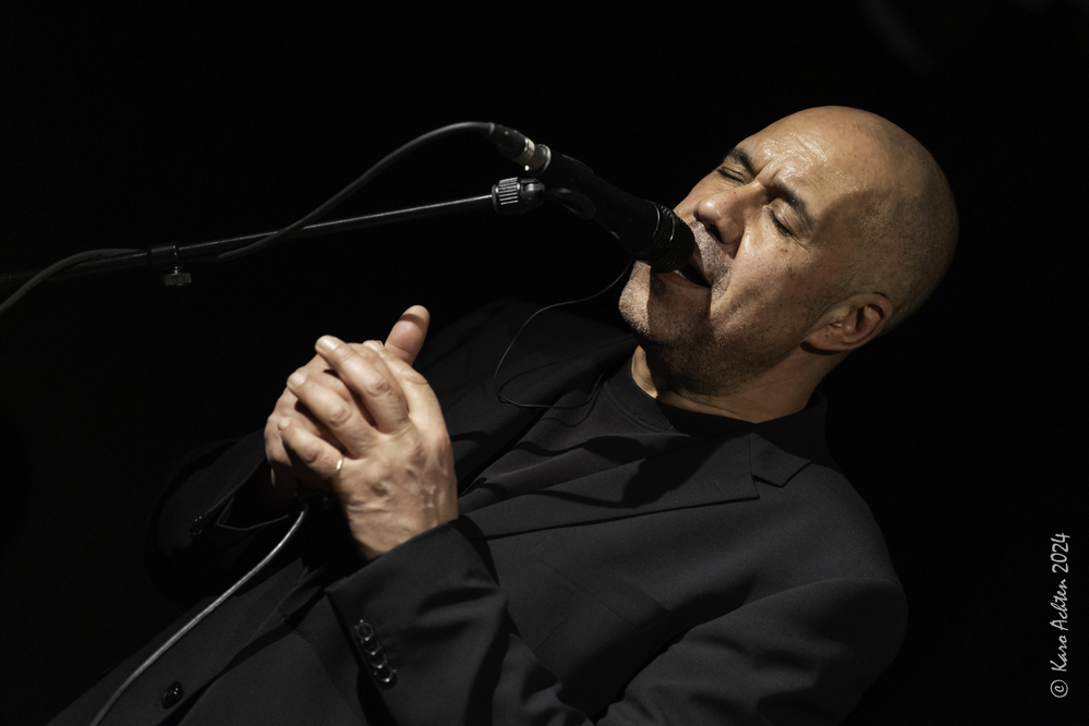Mike Titre, 

