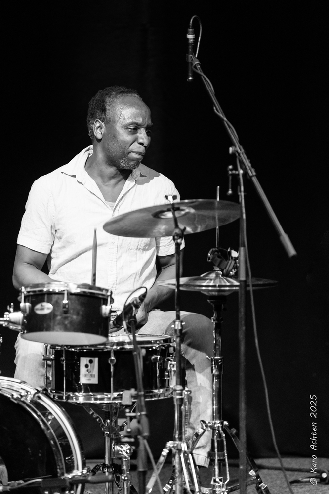 Carlos Dalelane, 
