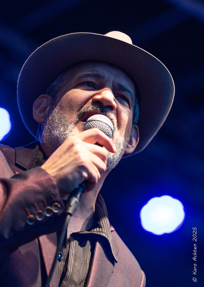 Kiko Pereira, 

