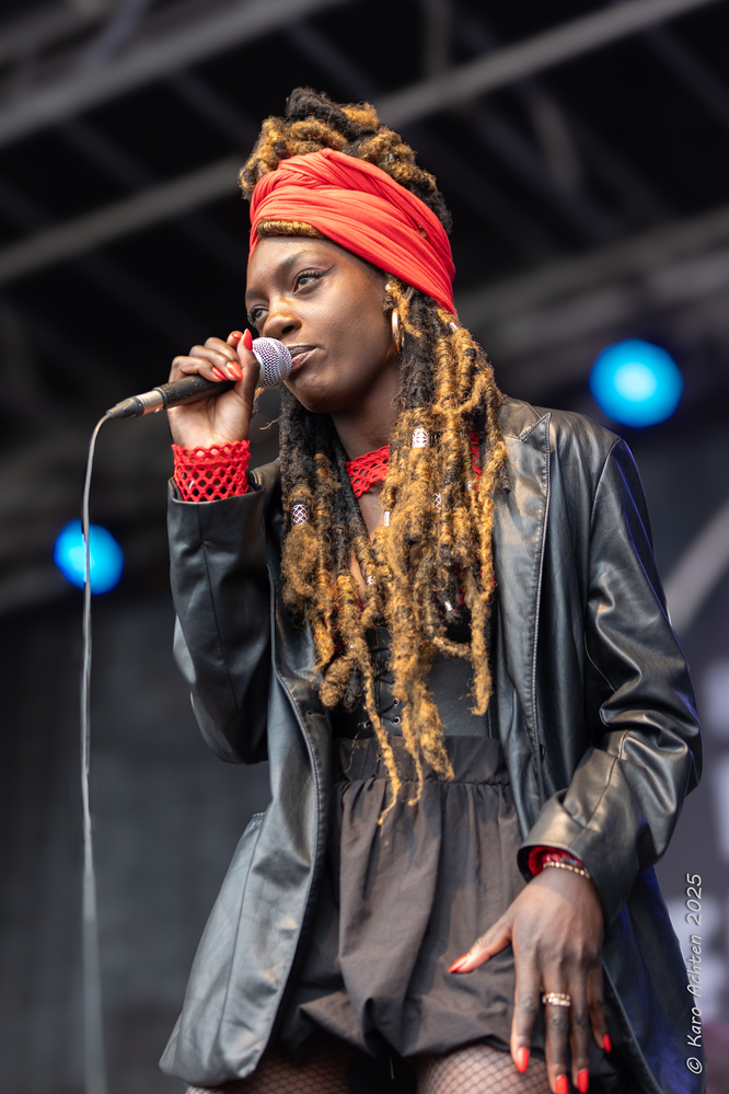 Adama Janlo, 
