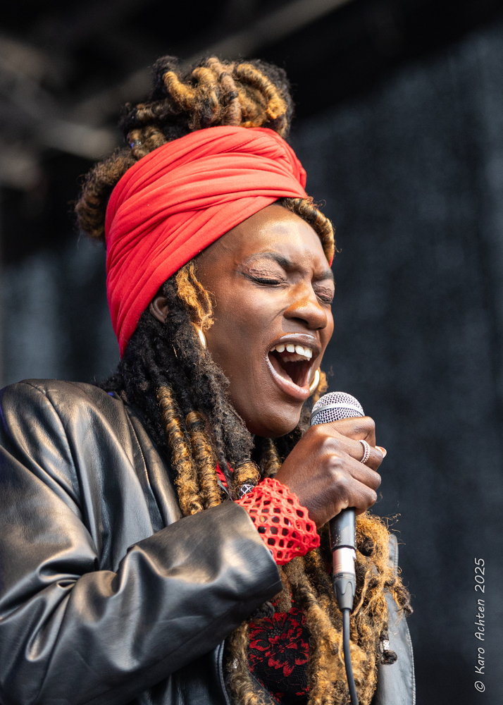 Adama Janlo, 
