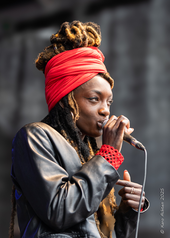 Adama Janlo, 
