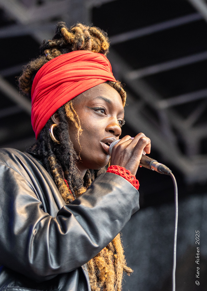 Adama Janlo, 
