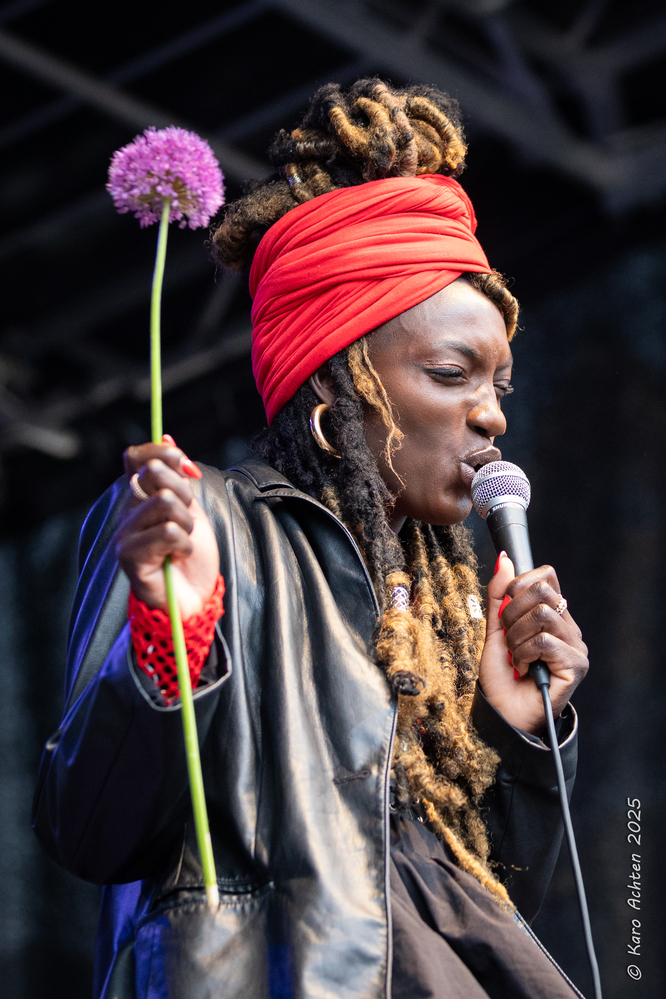 Adama Janlo, 
