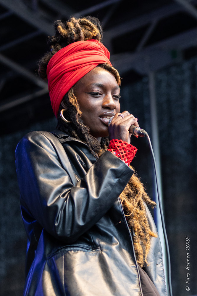 Adama Janlo, 
