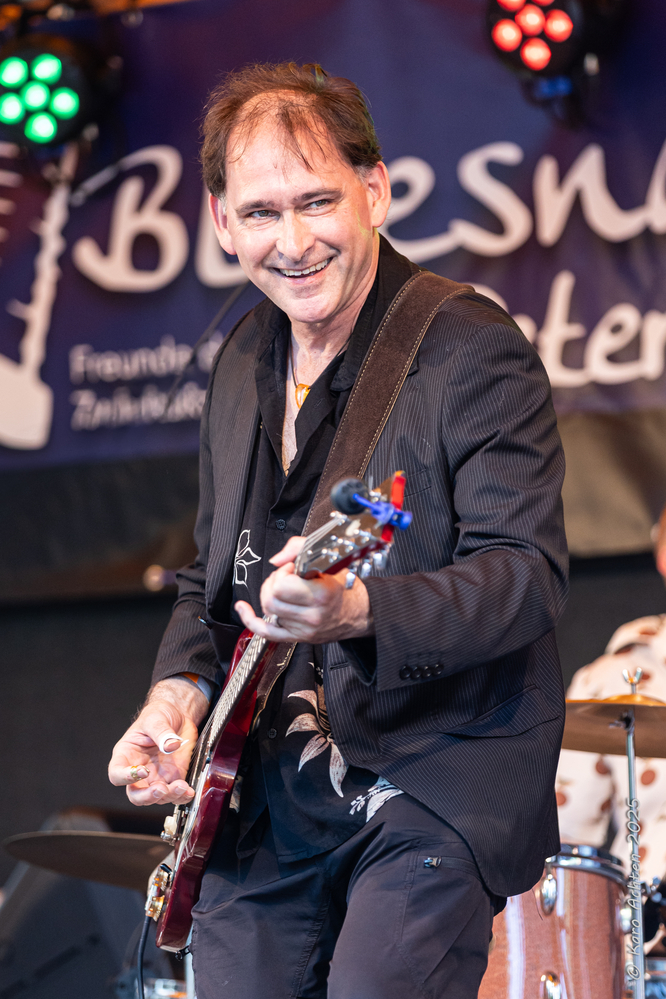 Johnny Burgin II, 
