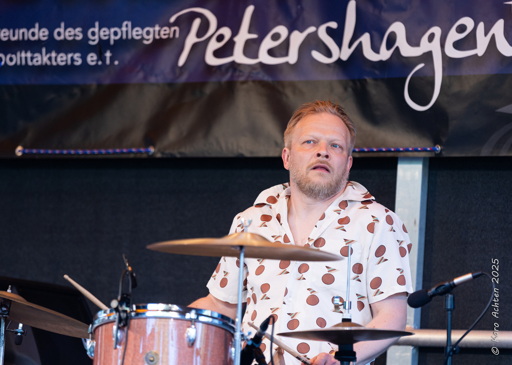 Mikko Peltola, 
