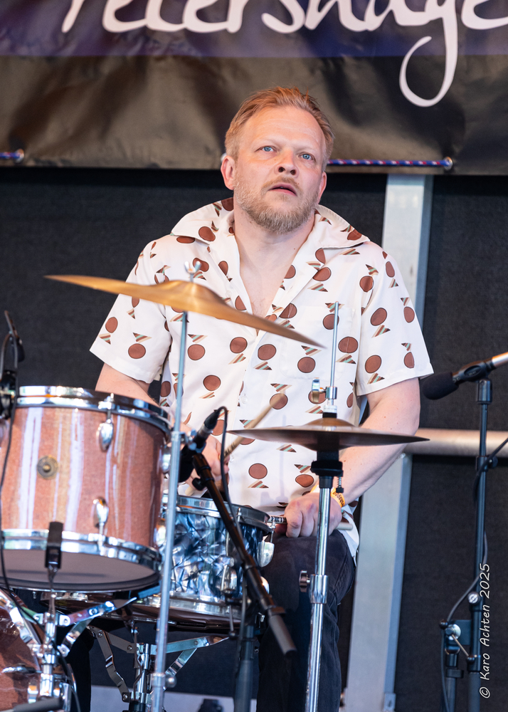 Mikko Peltola, 
