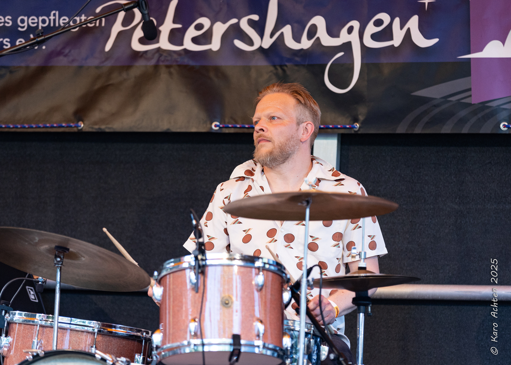 Mikko Peltola, 
