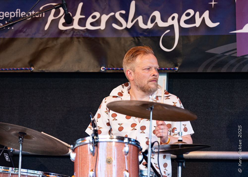 Mikko Peltola, 
