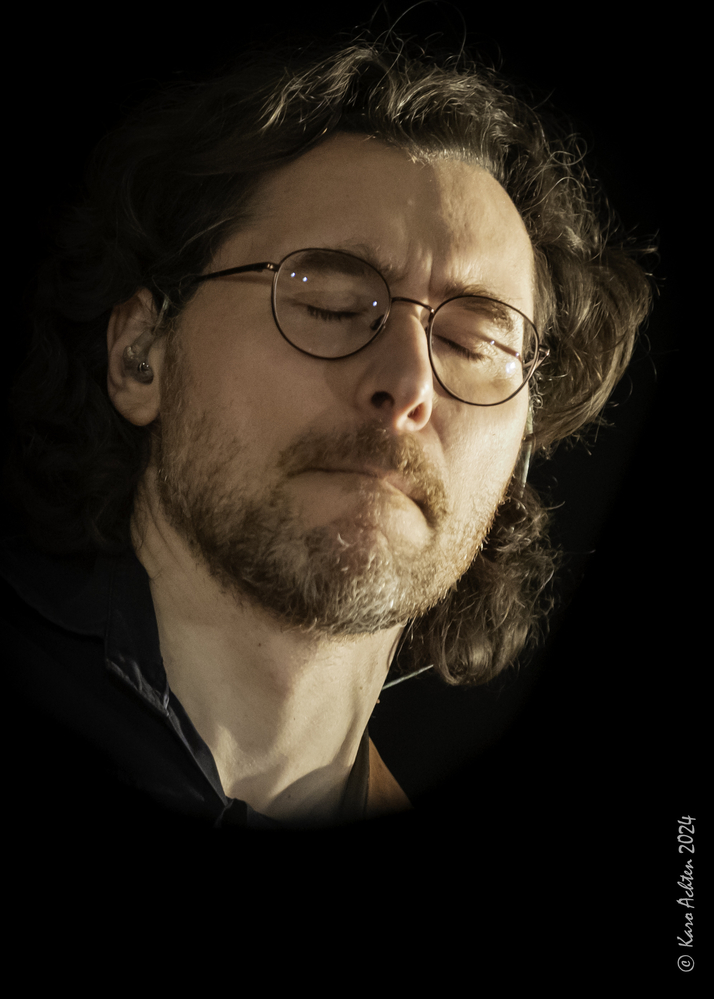 Arnold Ogrodnik, 
