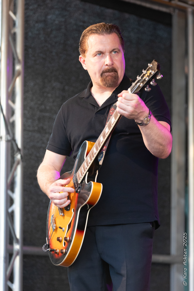 Tomi Leino, 
