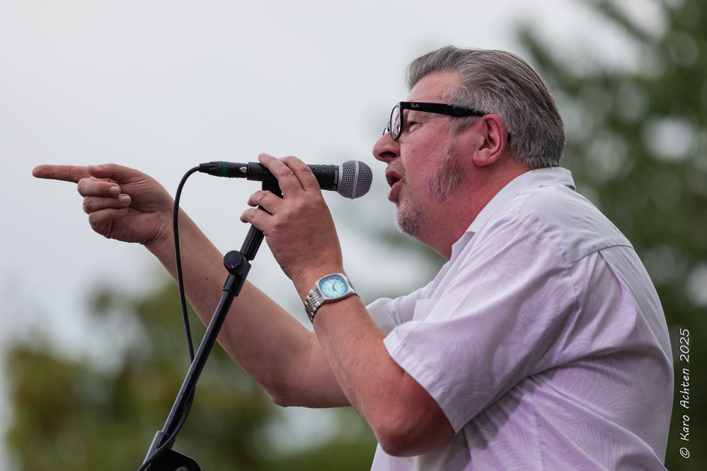 Dieter Kropp, 
