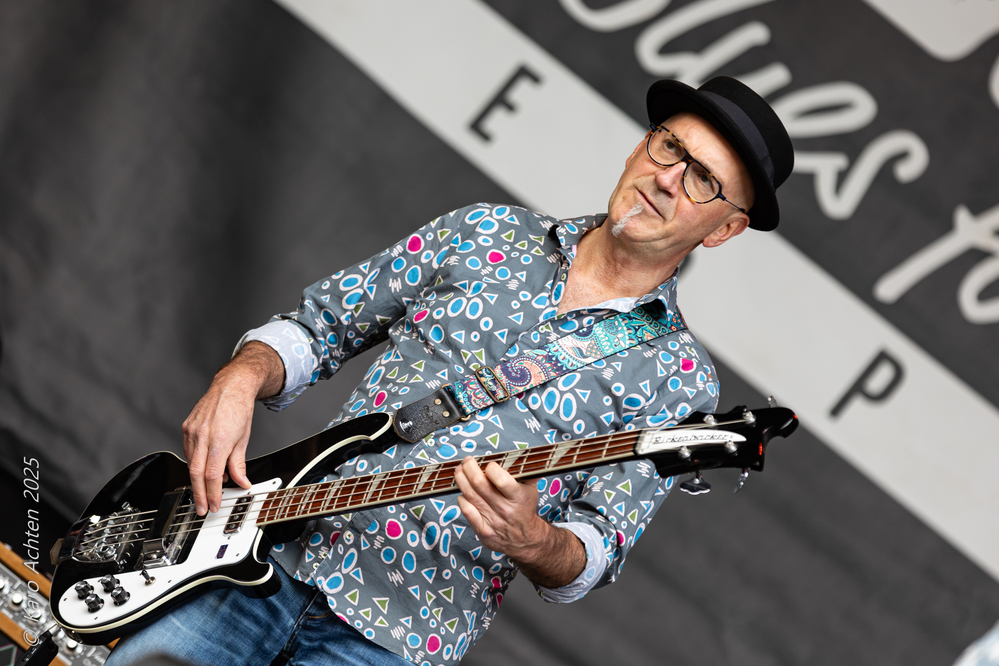 Jules van Bussel 
