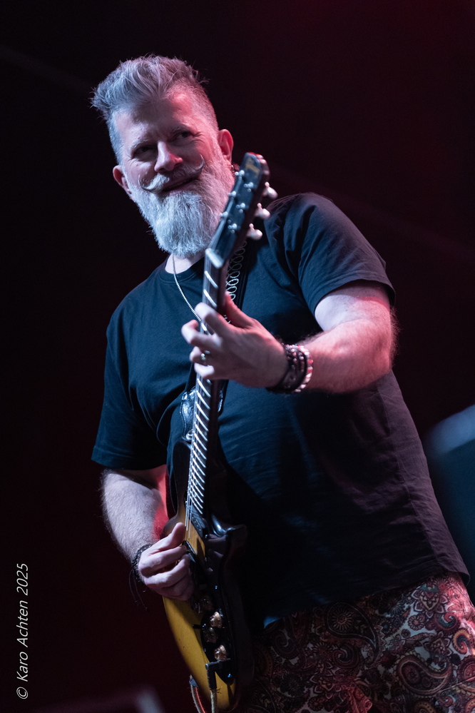 Paul DesLauriers, 
