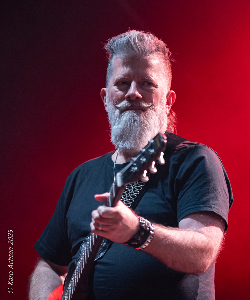 Paul DesLauriers, 

