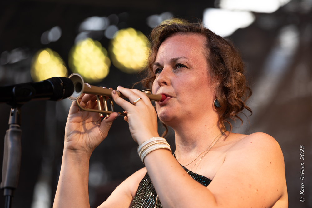 Meike König, 
