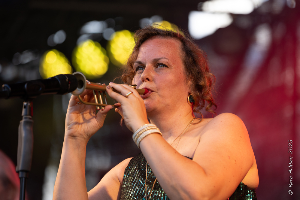 Meike König, 
