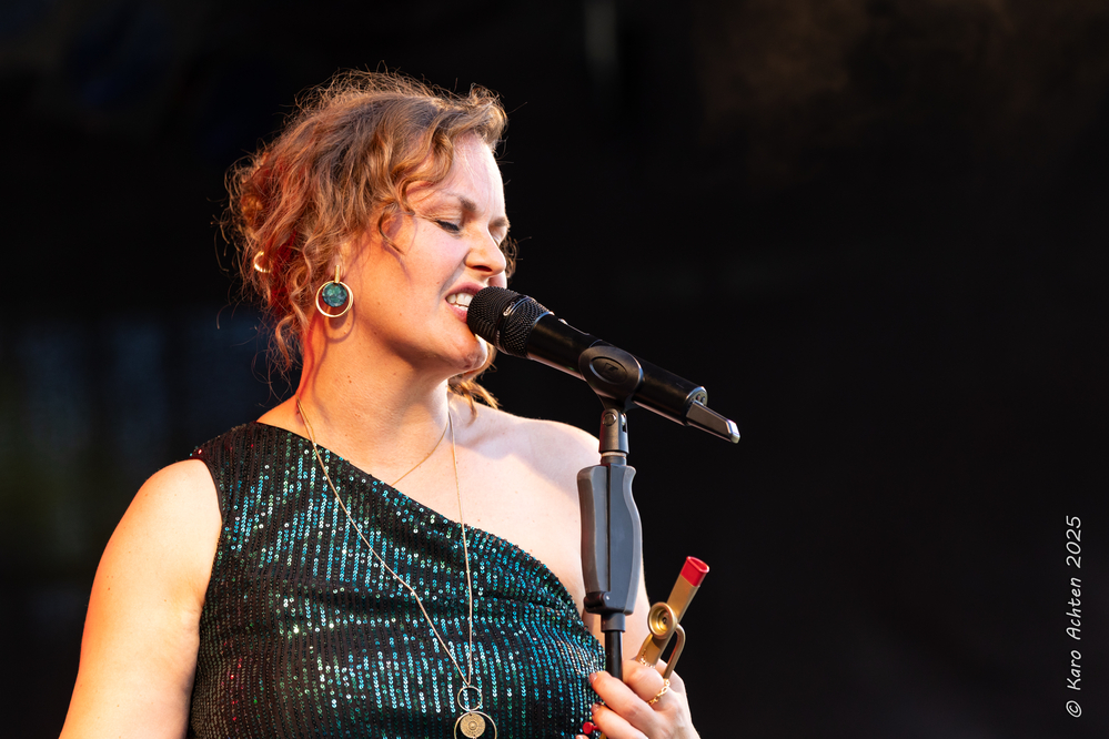 Meike König, 
