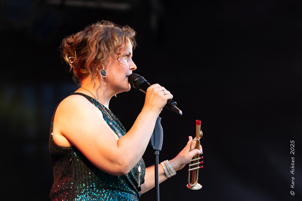 Meike König, 
