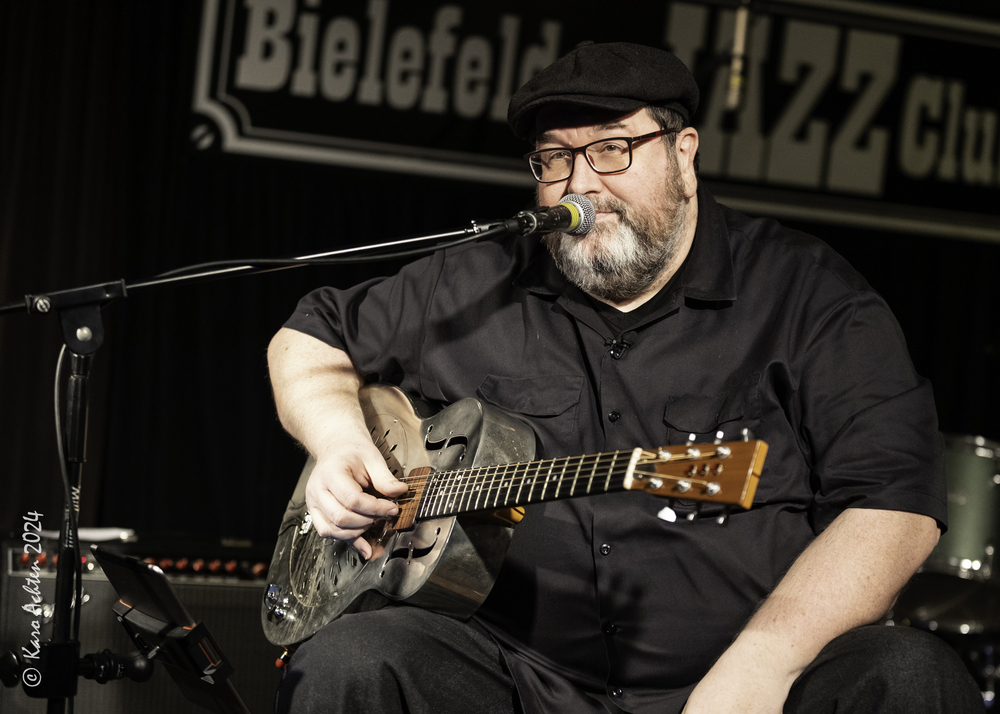 Michael van Merwyk, 
