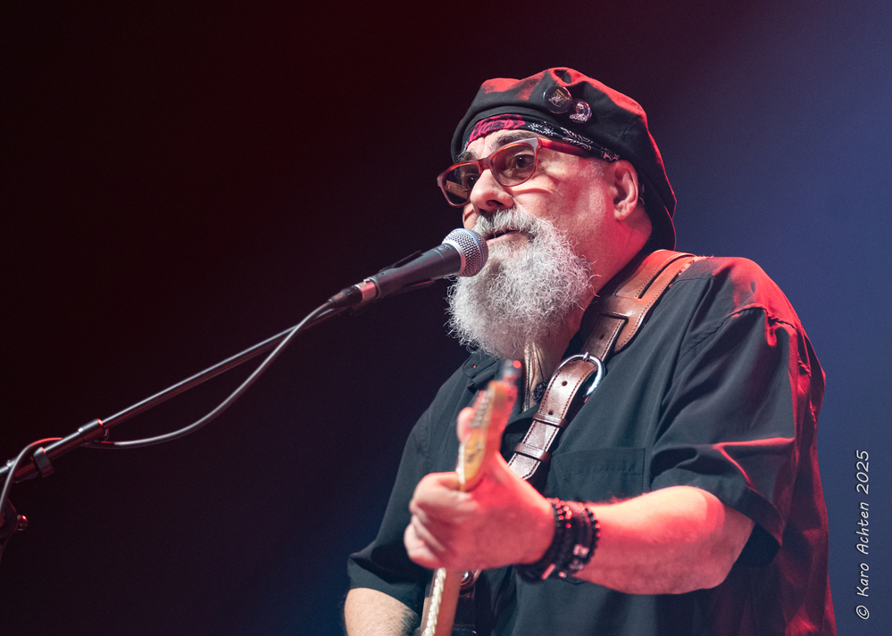 Jimmy Vivino, 
