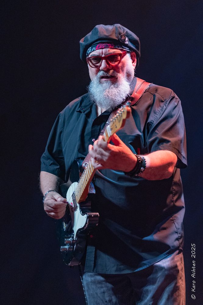 Jimmy Vivino, 
