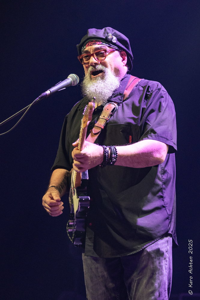 Jimmy Vivino, 
